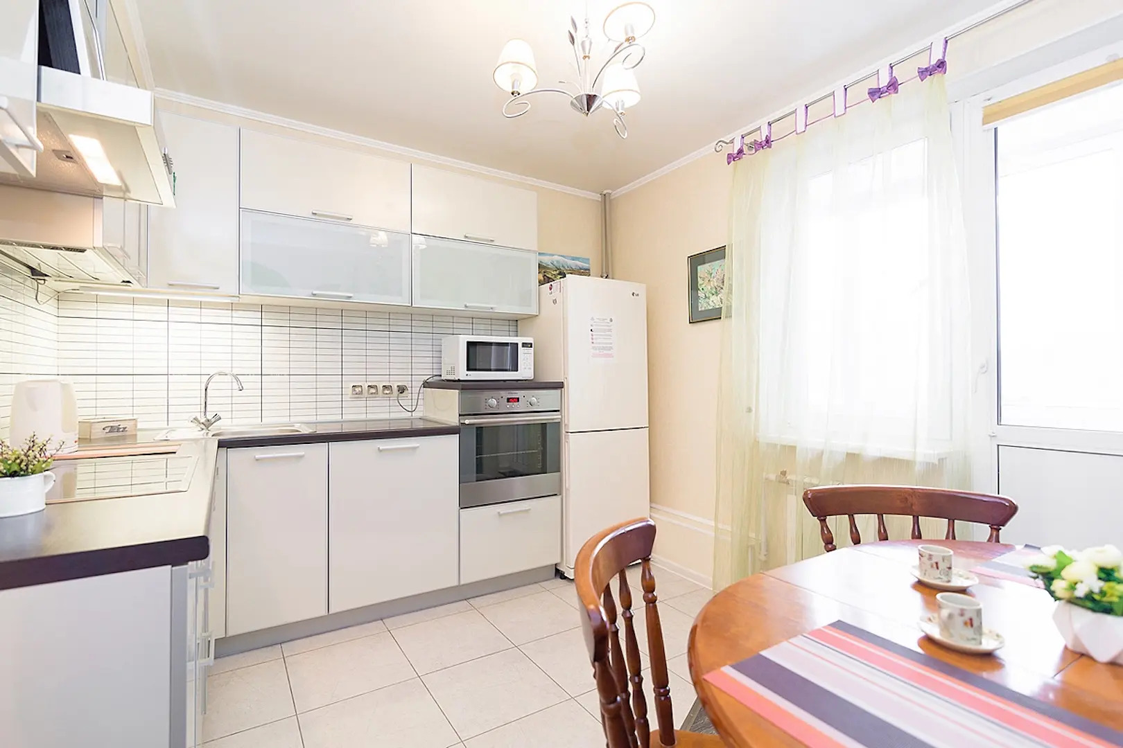 Апартаменты двухкомнатные с видом на Волгу на ул.К.Маркса 44, м.Стрелка. Сова-Дом