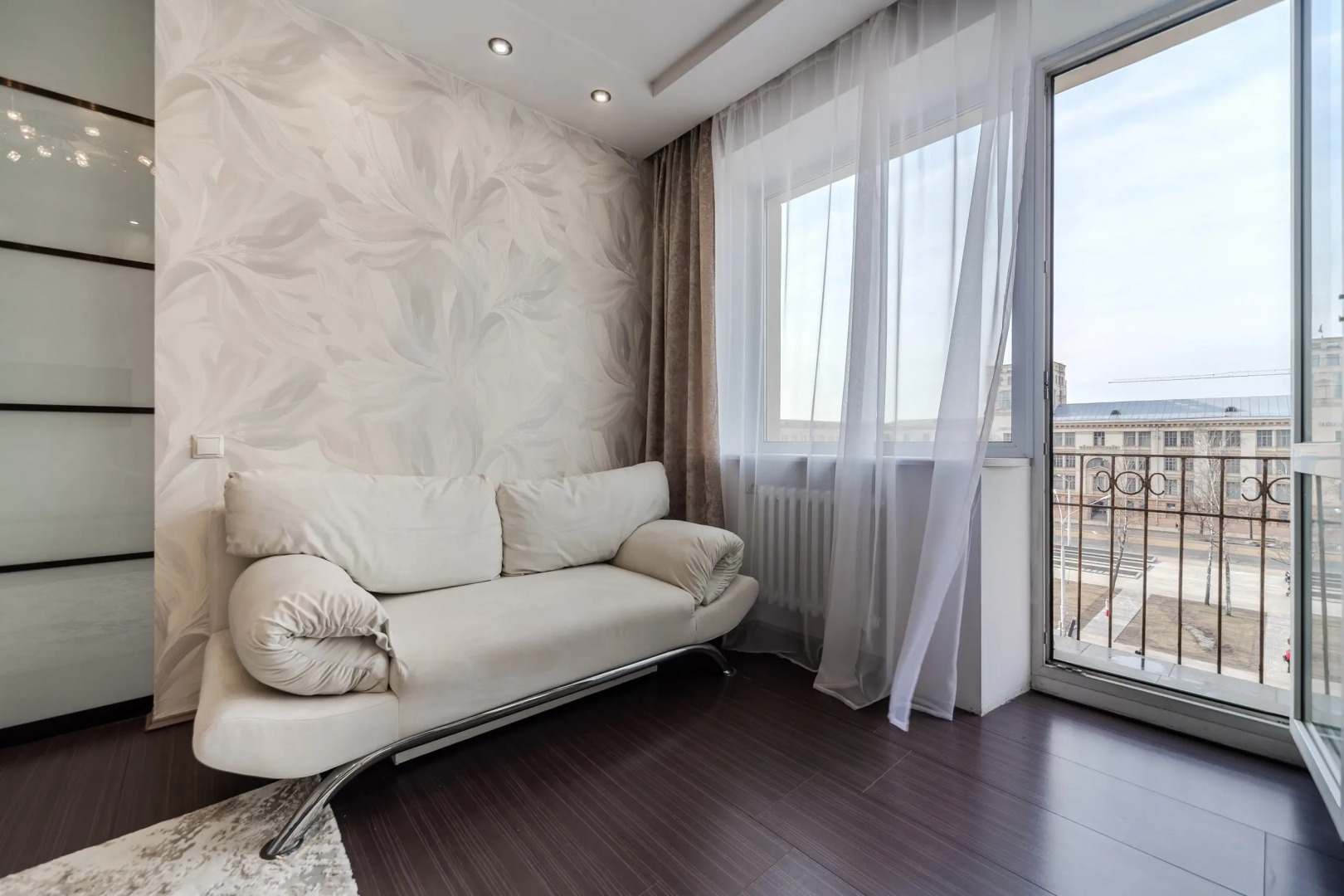 Квартира Евродвухкомнатная на Проспекте Независимости