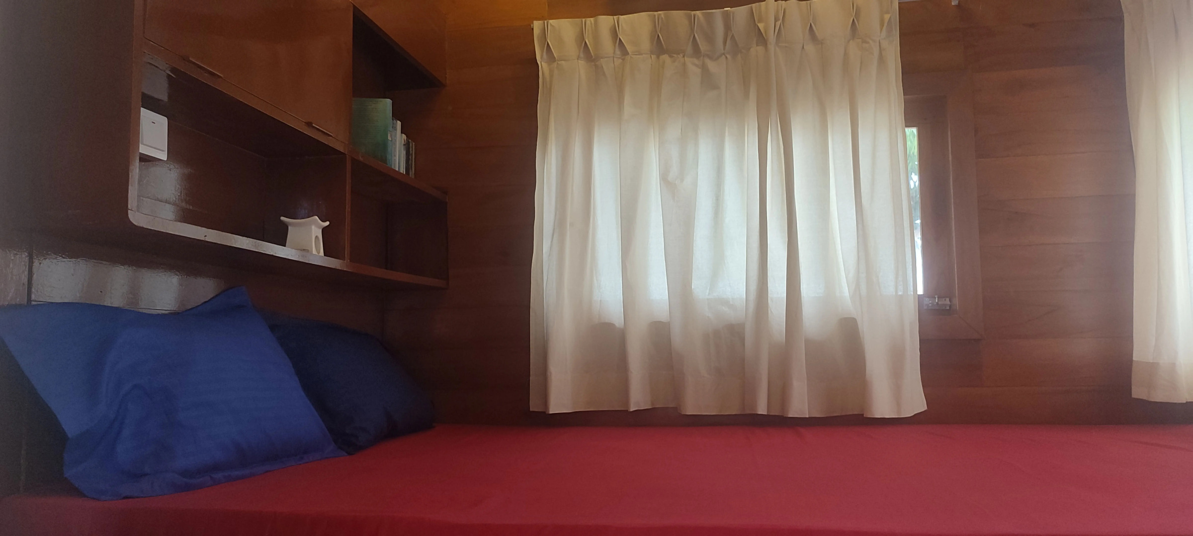 Мини-отель Tomorrowland Beach Villas & Fisherman's Wharf Restaurant