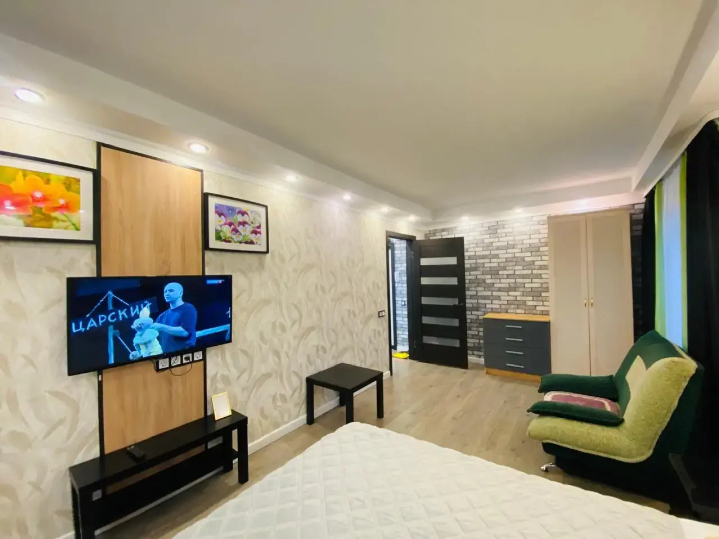 Апартаменты с 1 комнатой с красивым ремонтом (КВАРТИРА51)