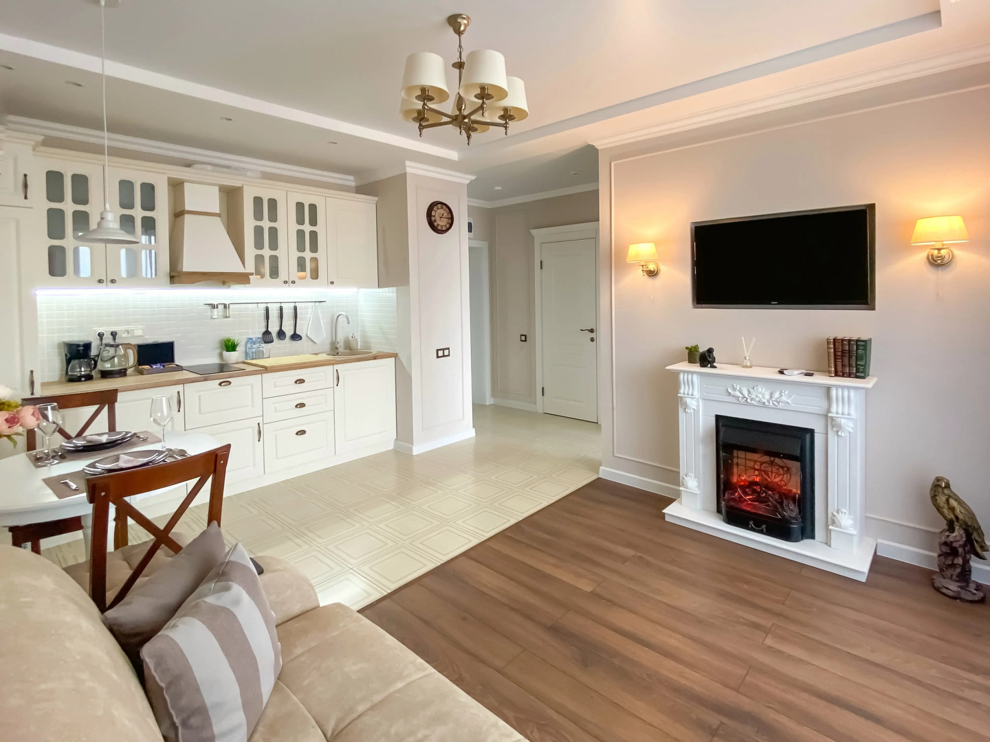 Апартаменты ЖК Романов с балконом и красивым видом