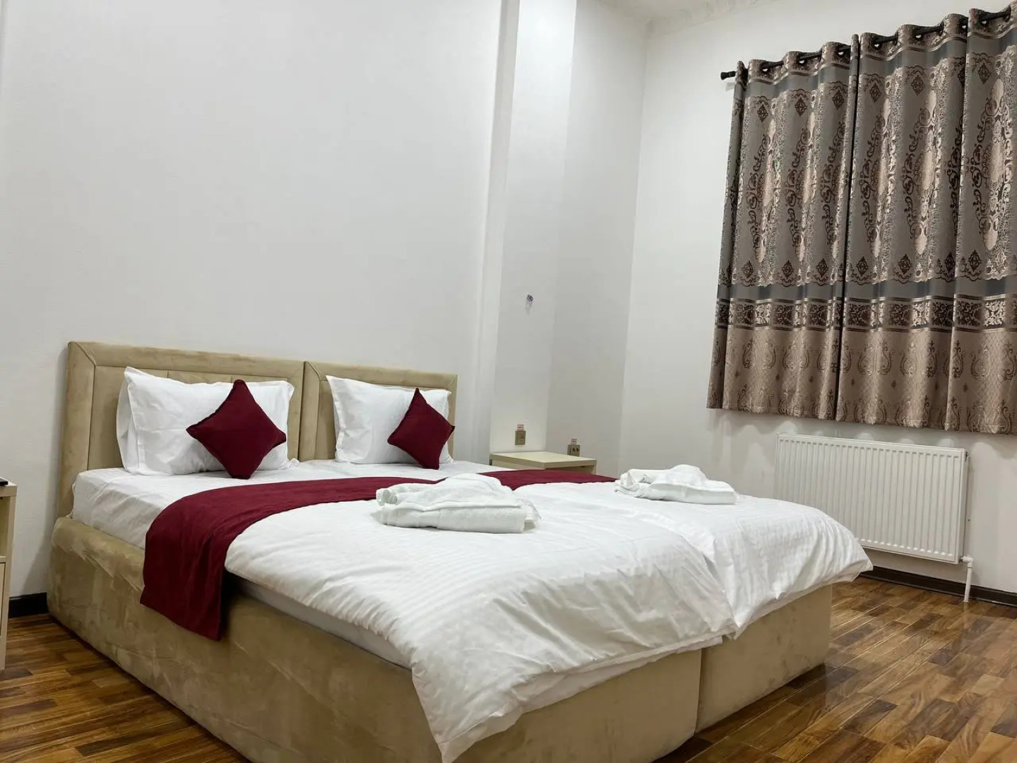 Отель HOME ALONE