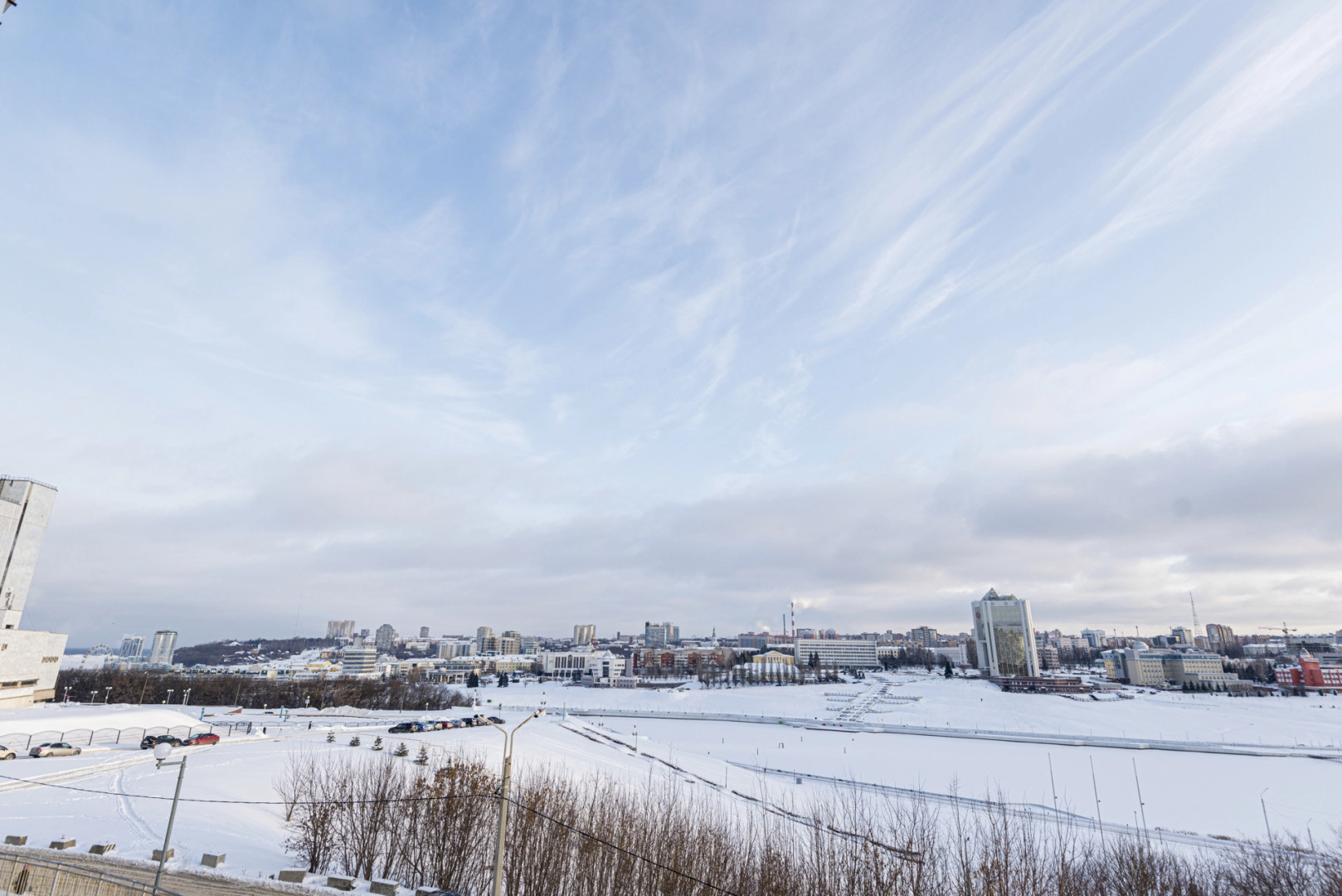 Квартира 3-к с панорамными окнами на залив от RentAp, 6 сп.мест