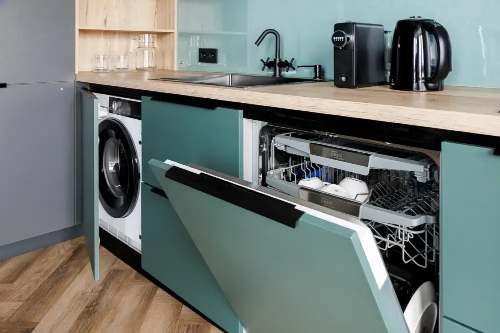 Апартаменты MORE и SPA c сауной и видом на реку