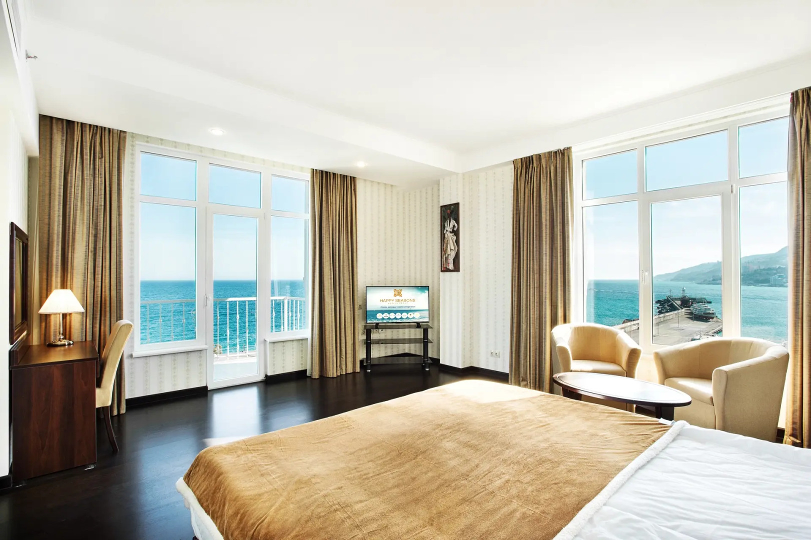 Отель Бристоль