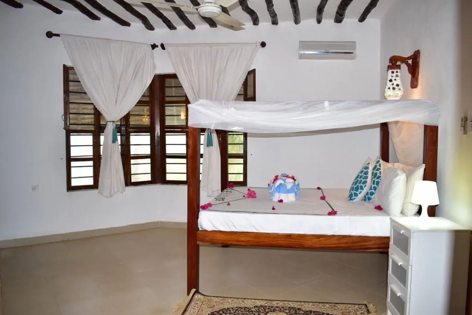 Бунгало Matemwe Baharini Villas