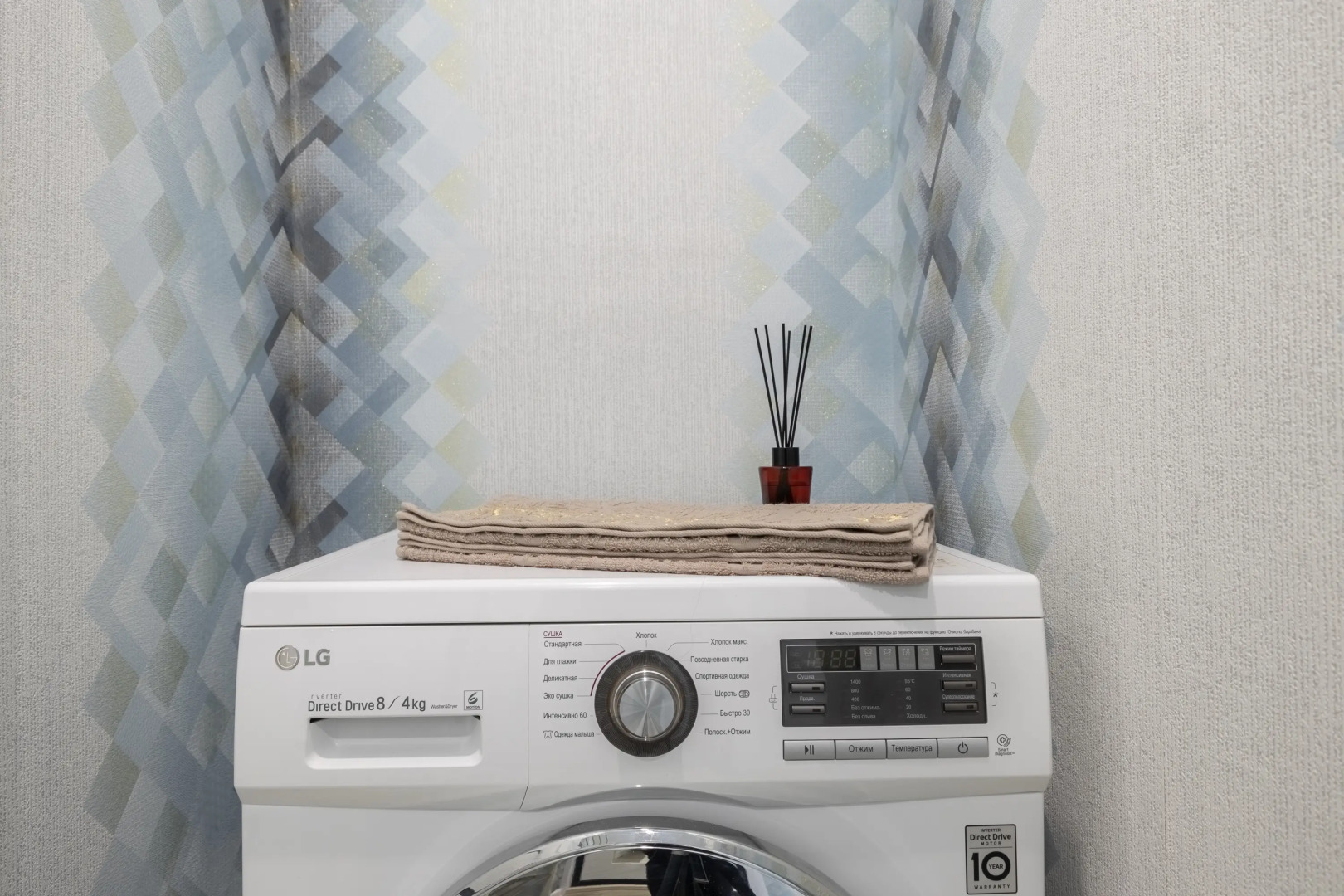 Апартаменты трехкомнатные на Космонавтов