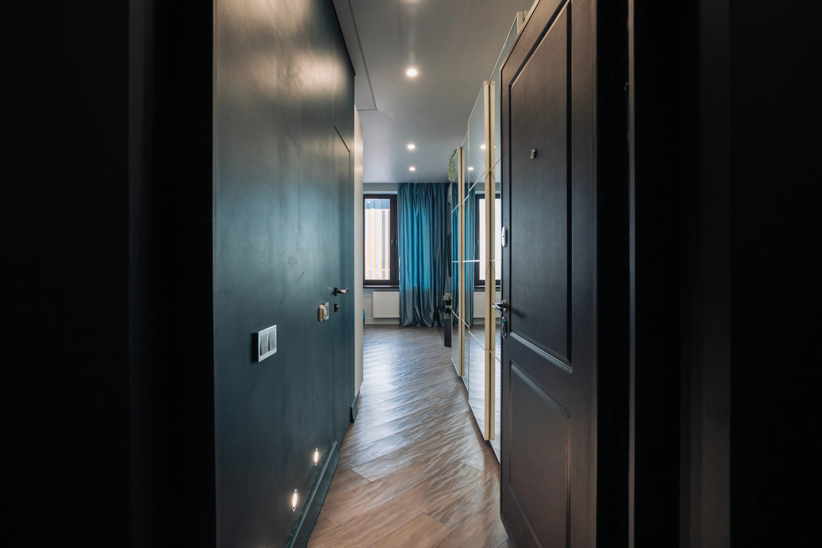 Апартаменты Lalapart Tropikana с ярким ремонтом на 30 этаже небоскреба Савеловский Сити