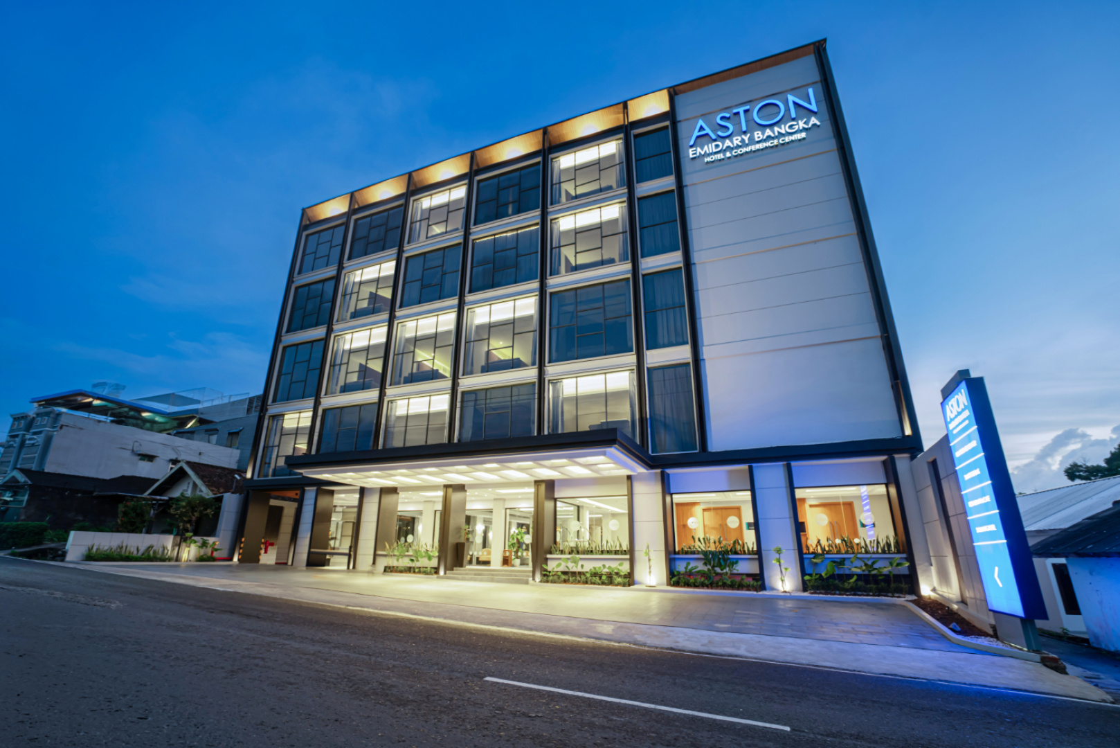 Отель Aston Emidary Bangka Hotel and Conference Center
