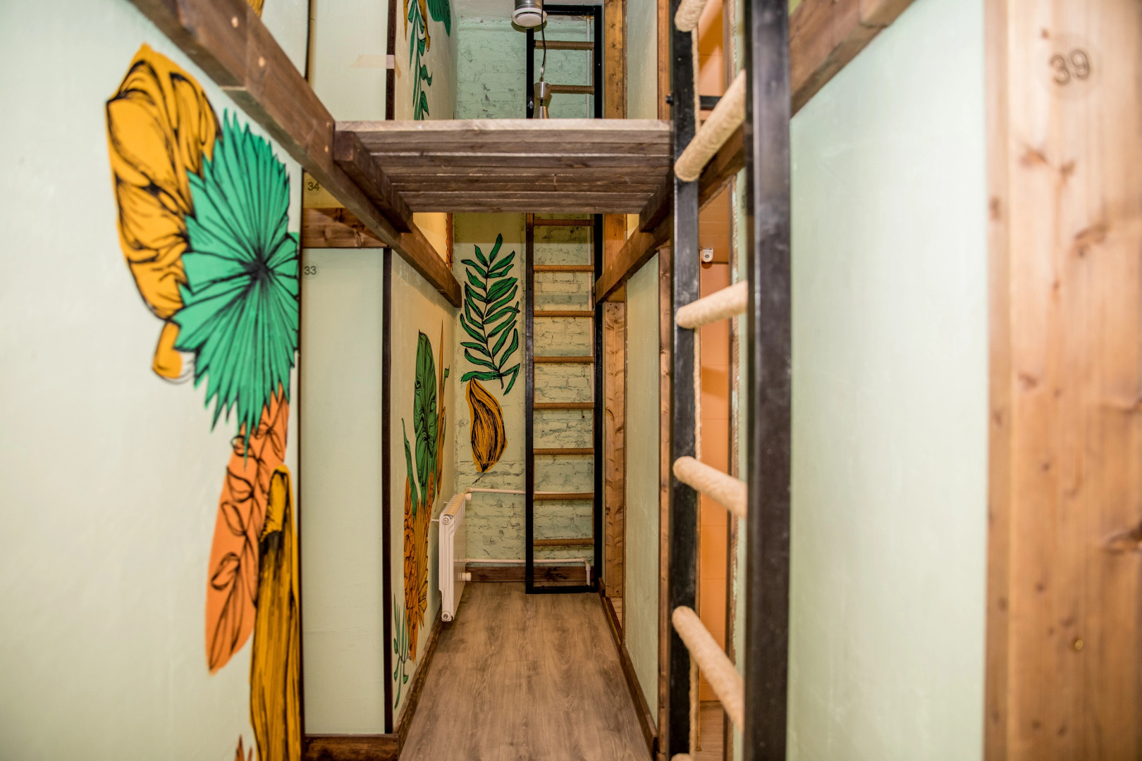 Хостел Woody Backpacker Party