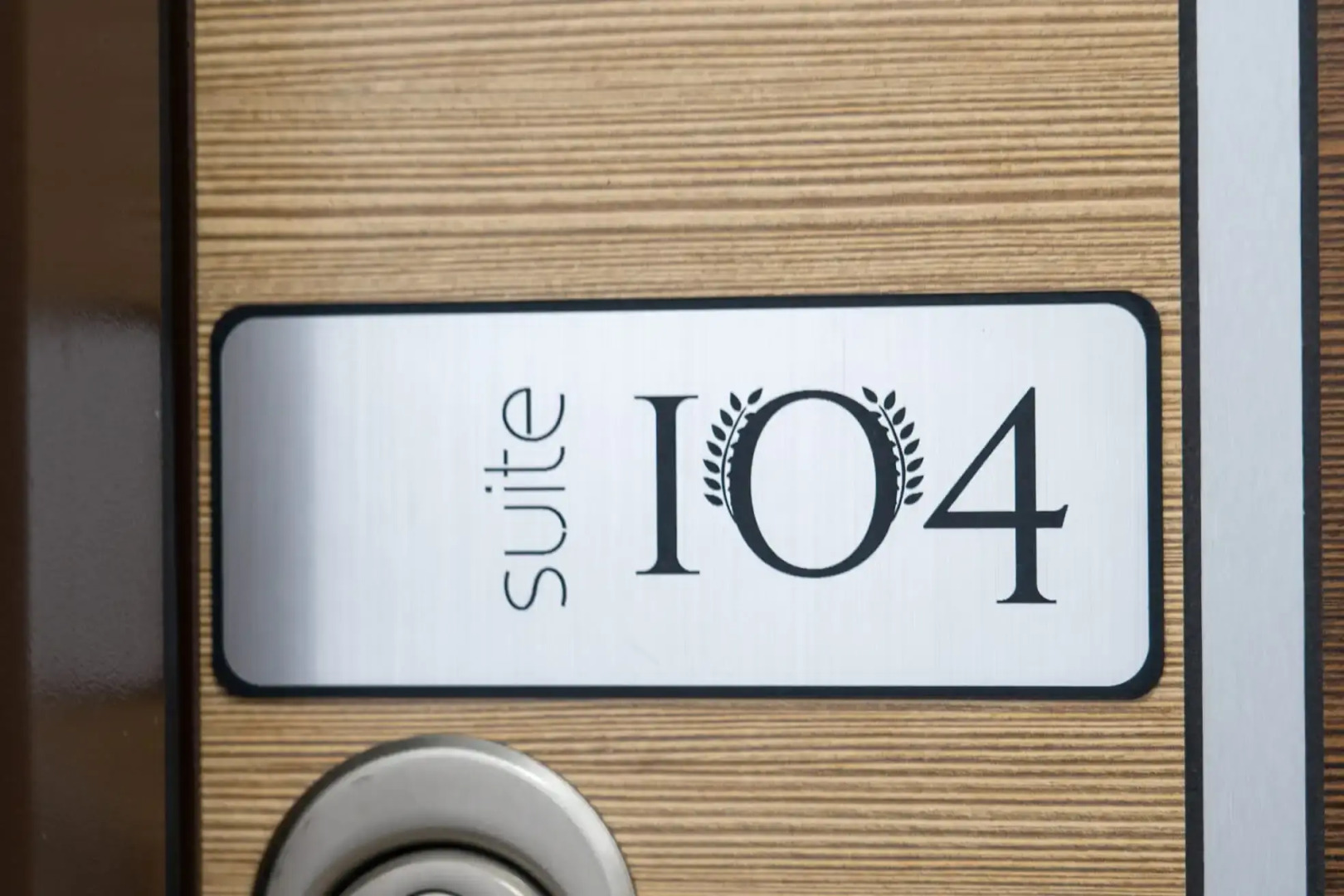 Отель Avenue Parliament