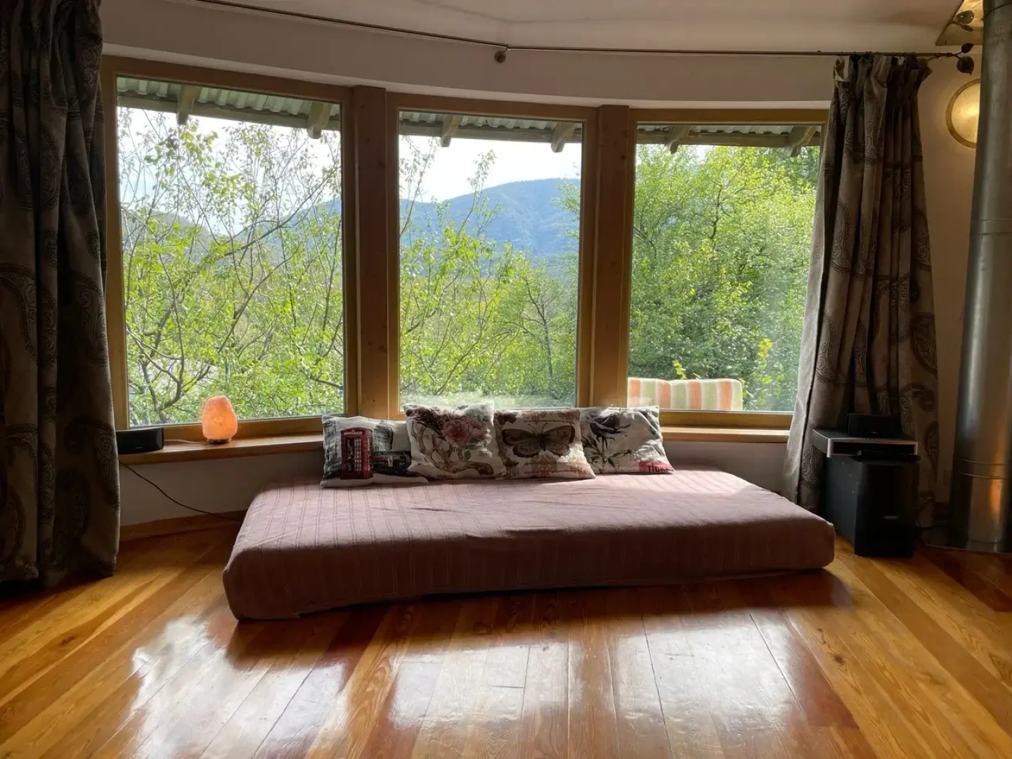 Круглый Дом в Горах