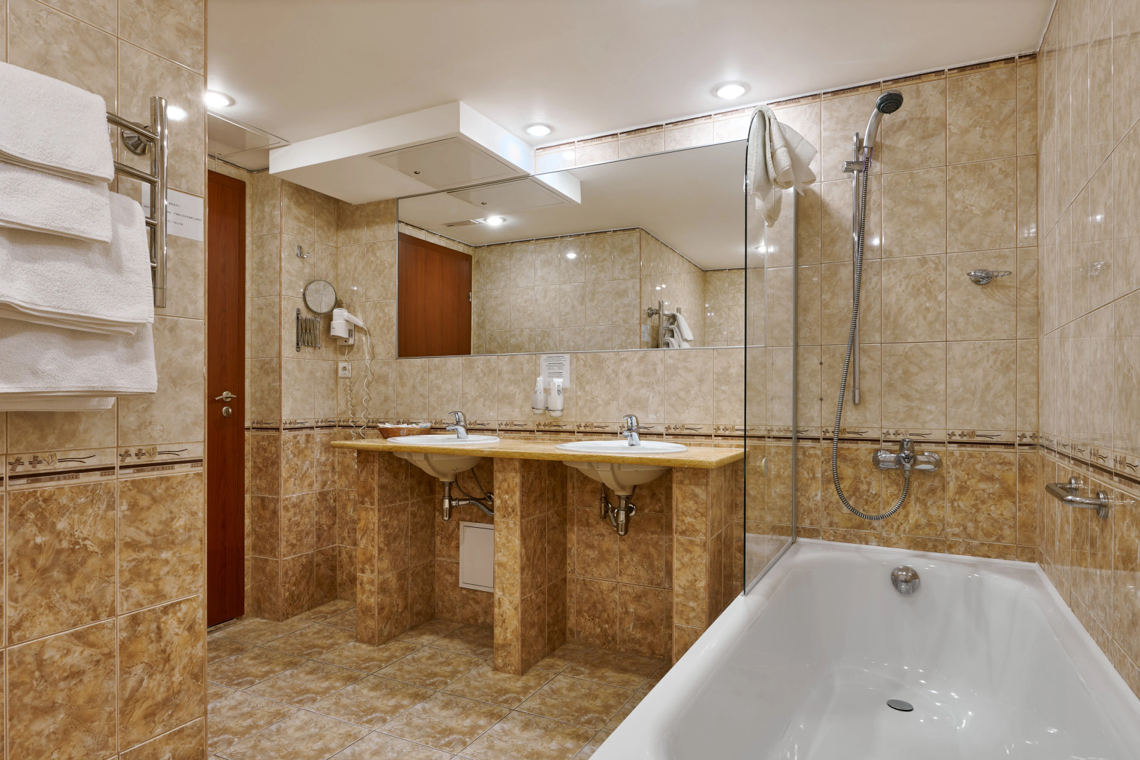 Отель Marins Park Hotel Москва Пражская