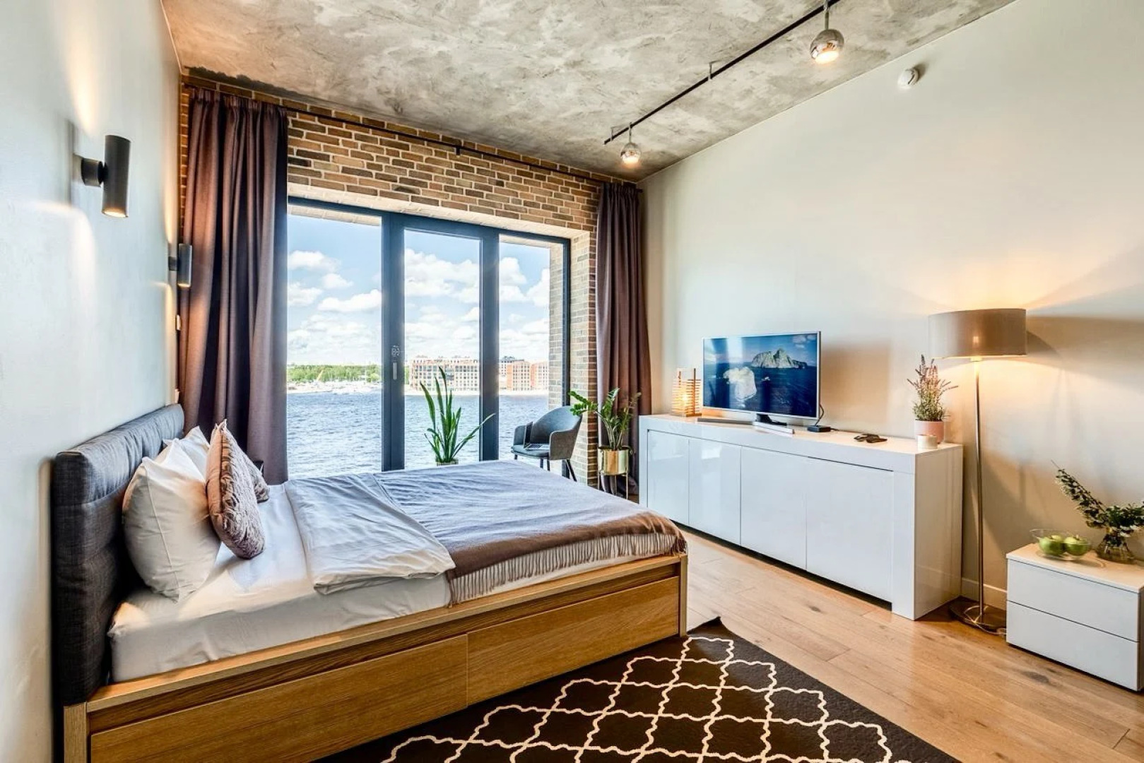 Апартаменты Panoramic Neva View Loft, High floor