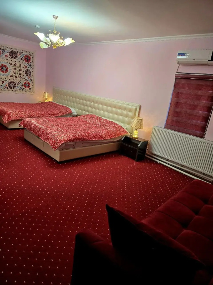 Отель Chor Minor 90 м до cтарого города мы готовы к Старому новому году