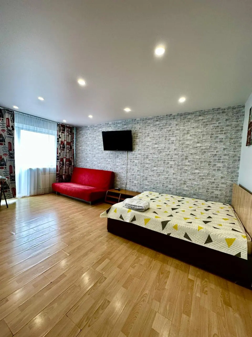 Апартаменты Дубровинского 104