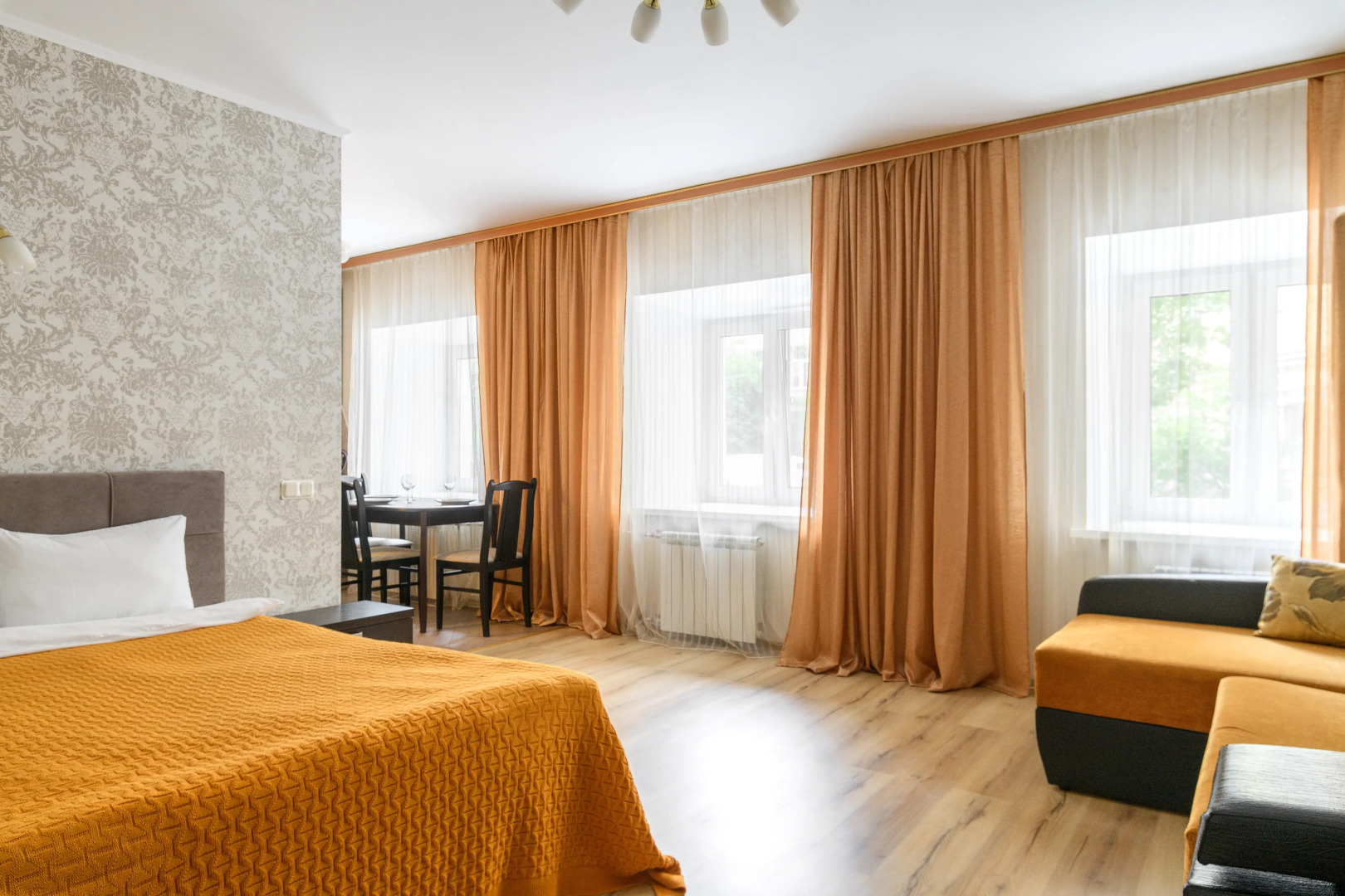 Апартаменты Sergeew Apartments Просторный на Набережной