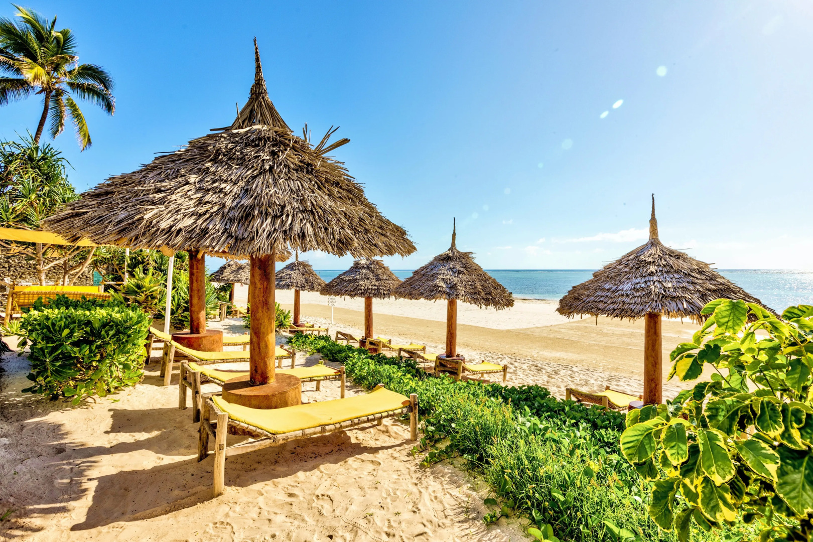 Отель AHG Sun Bay Mlilile Beach