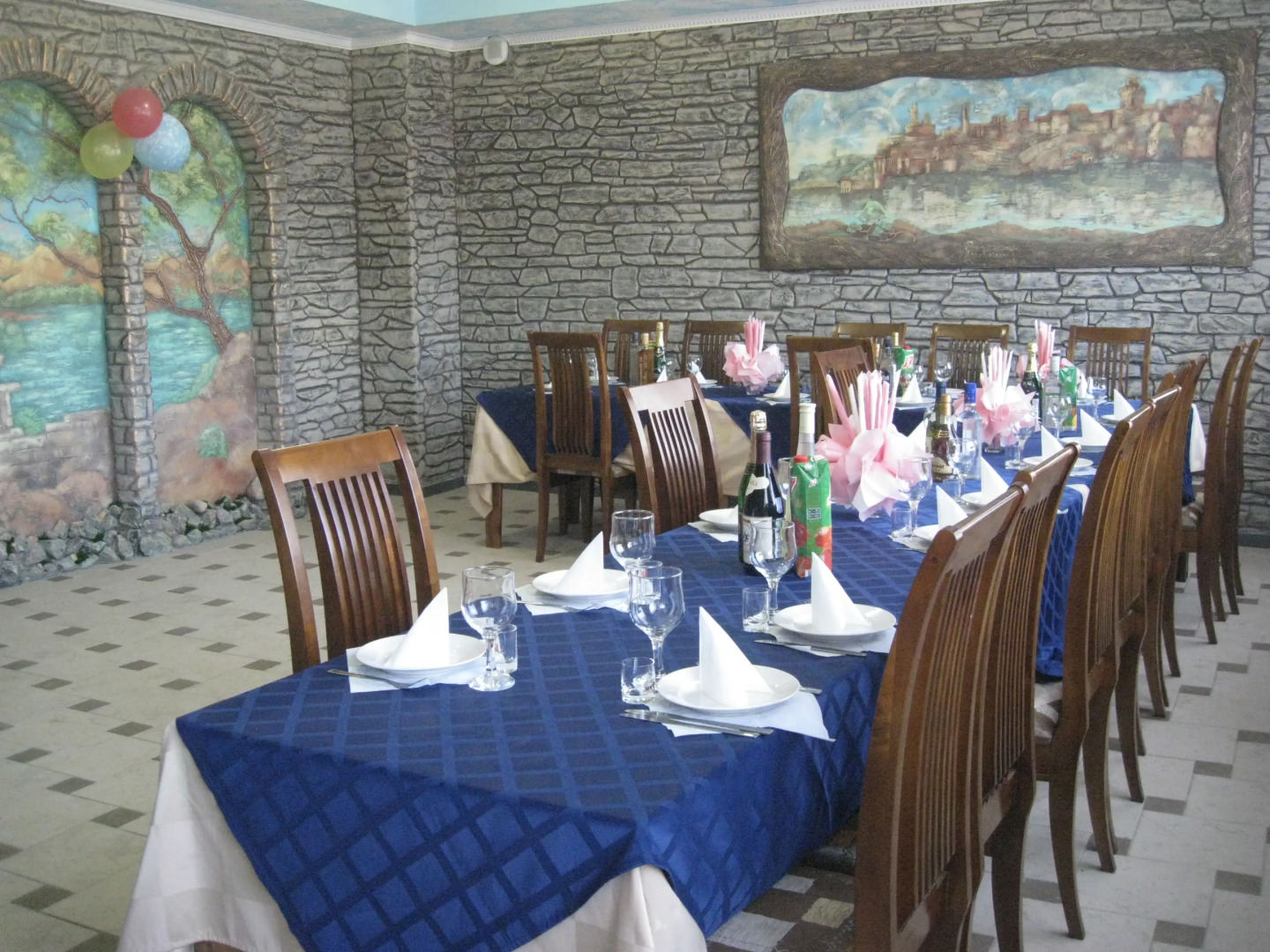 Отель Велес