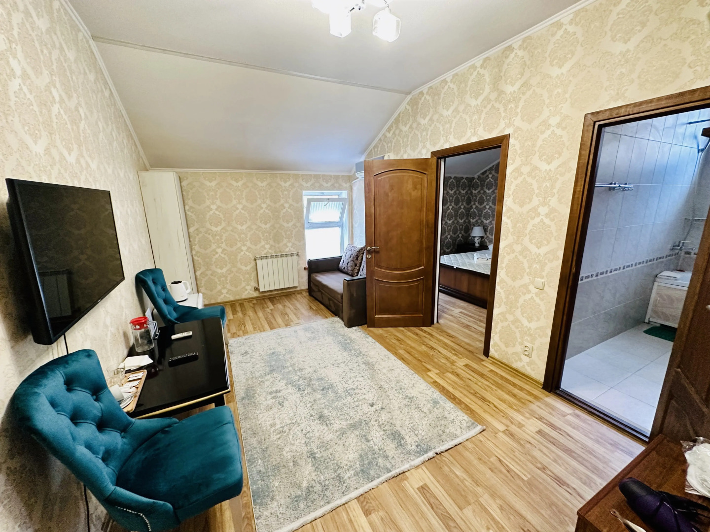 Отель ВОСТОК