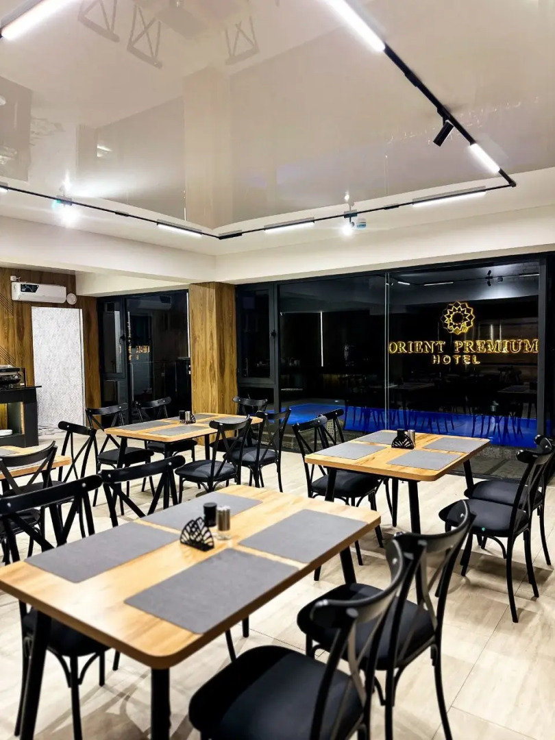 Отель Orient Premium