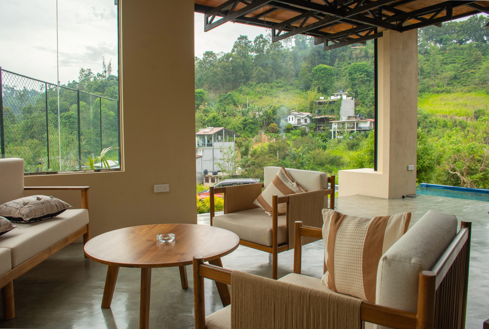 Отель The Cubes Ella