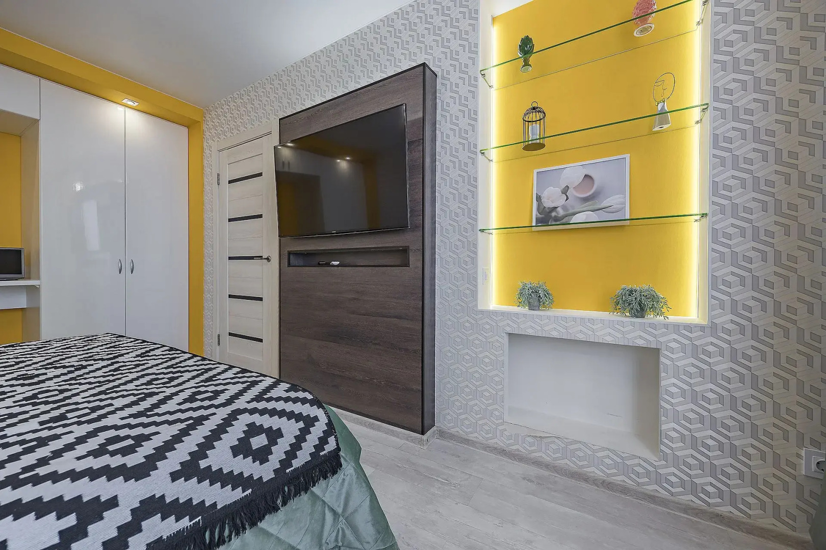 Апартаменты iZi Apart на Московском шоссе рядом ст. Метро  и Ж/Д Вокзал