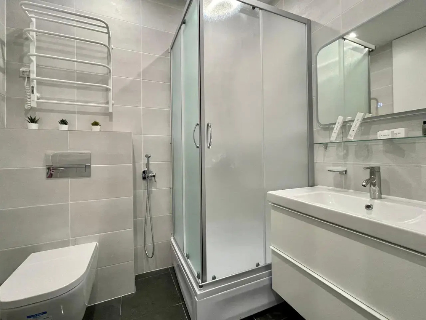 Апартаменты Fresh Двухкомнатные с душевой кабиной