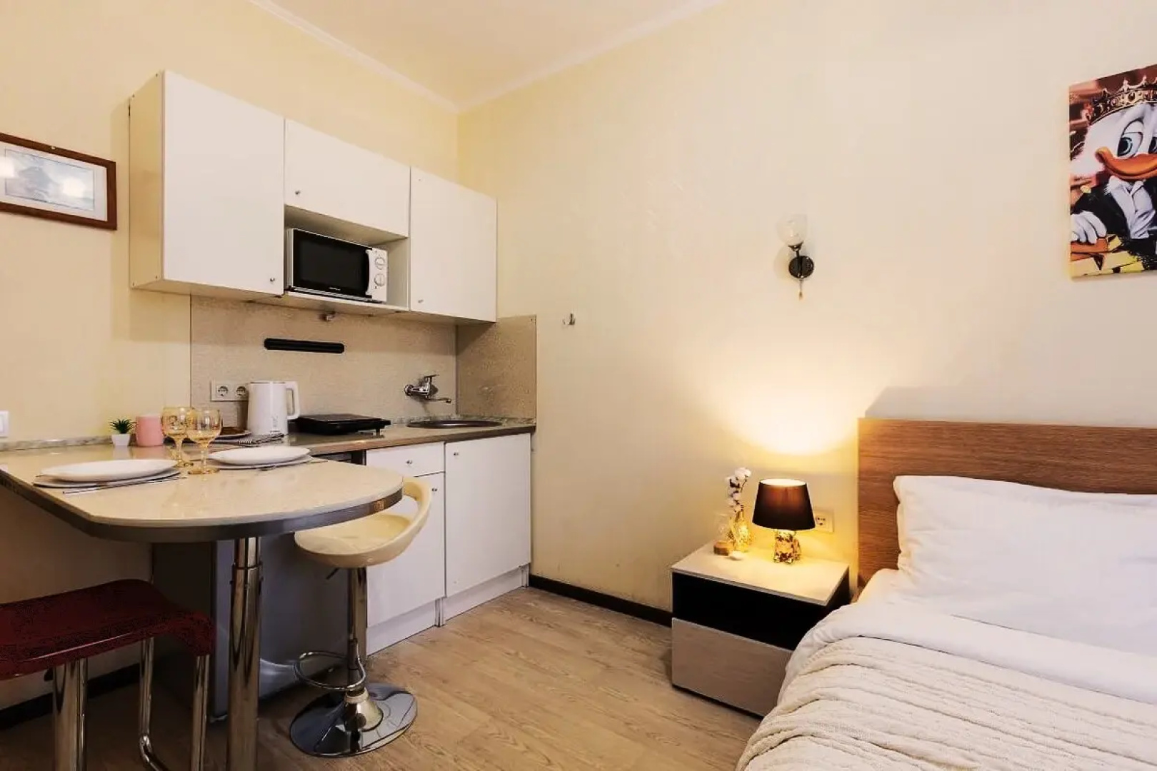 Квартира Life Apartments Трехкомнатная