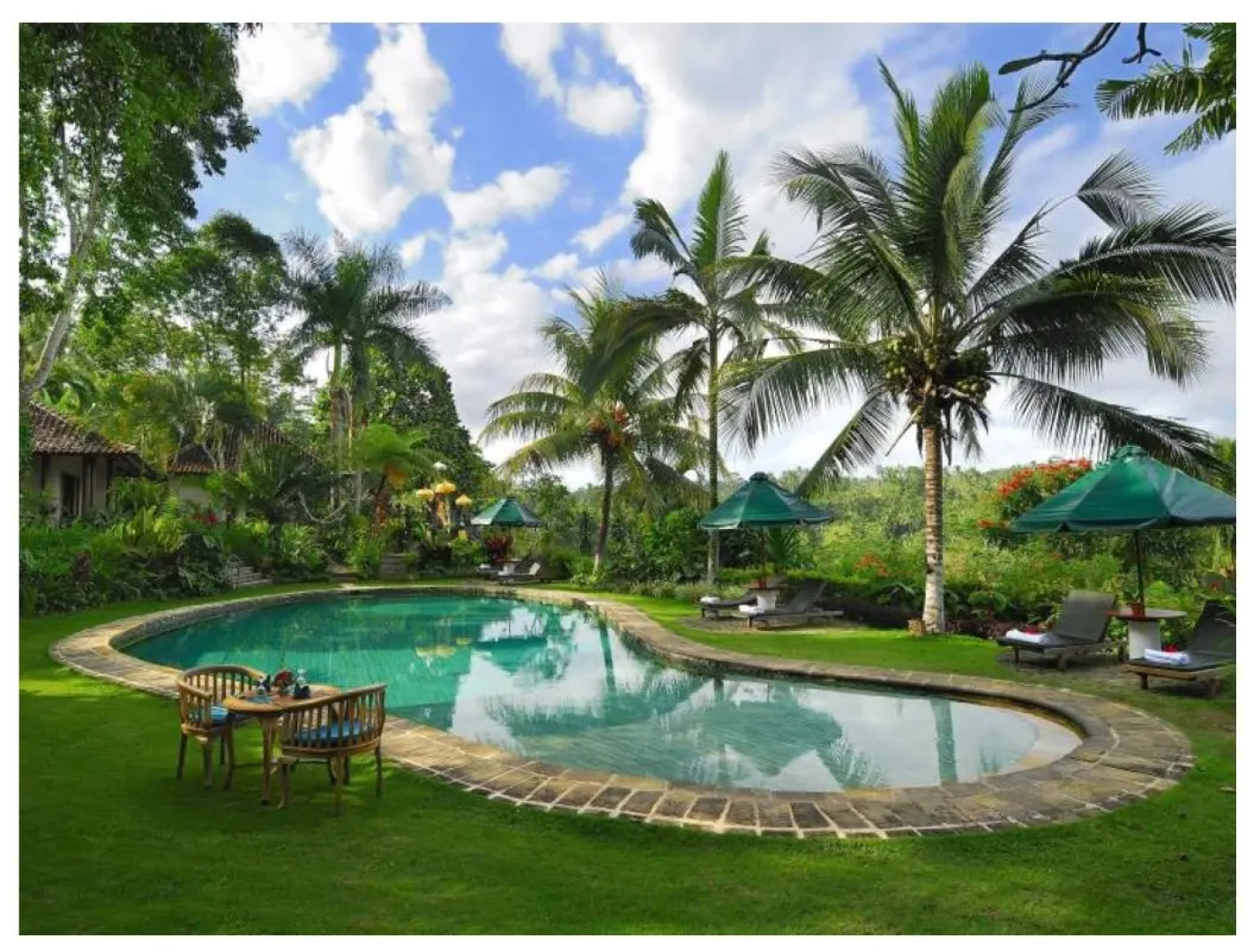 Отель Alam sari keliki resort & spa