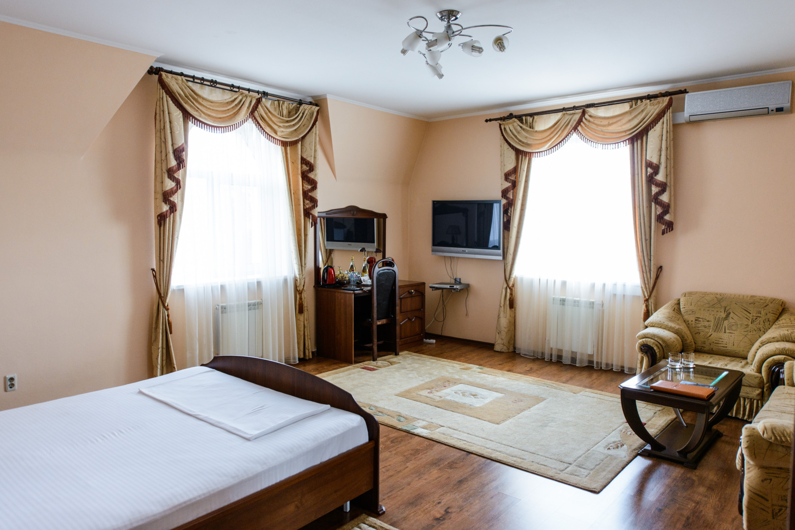 Гостиница Бельмонт