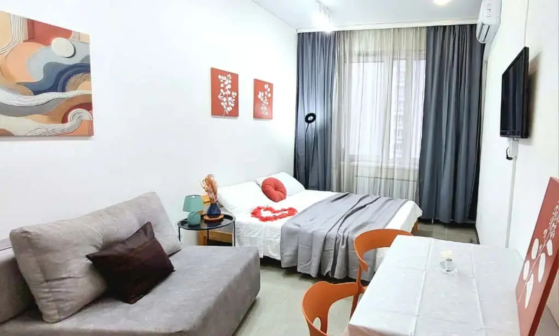 Квартира Аксакова 81