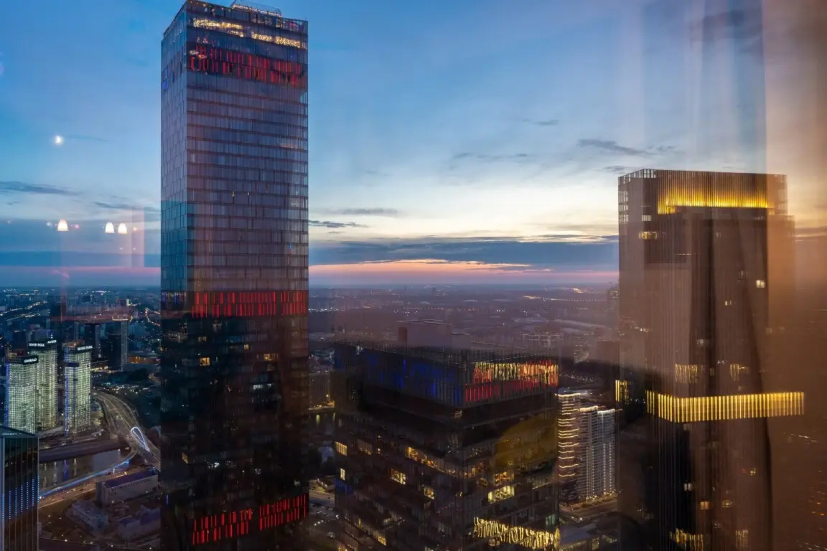 Romantic apart on 71 floor