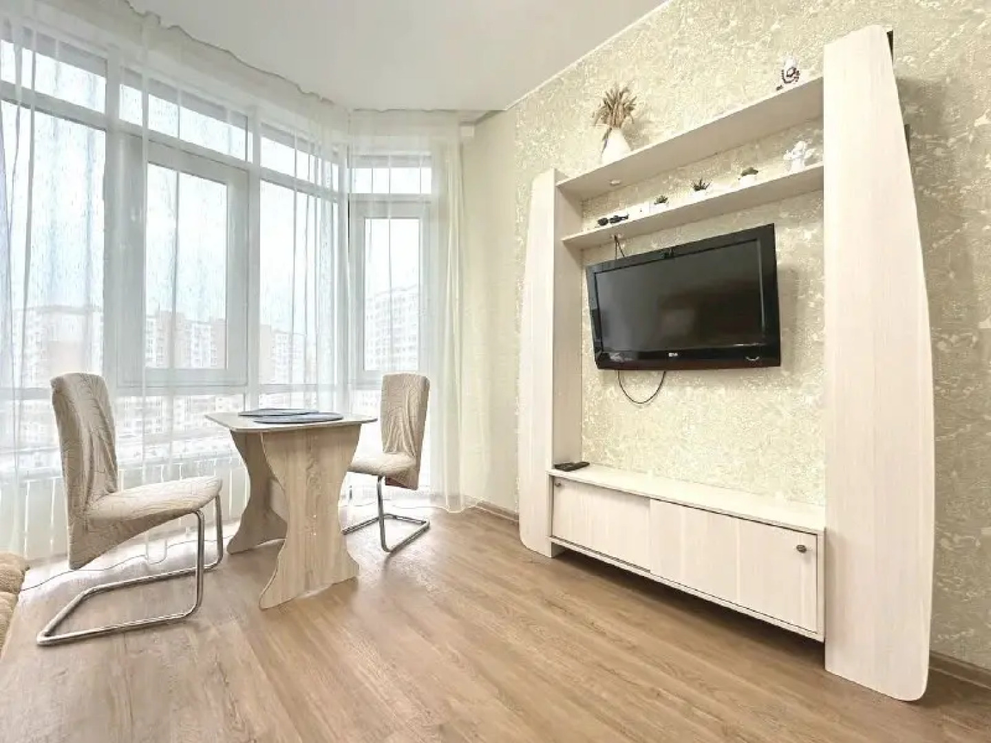 Квартира двухкомнатная на Притомском в новом ЖК рядом с Кадетским училищем