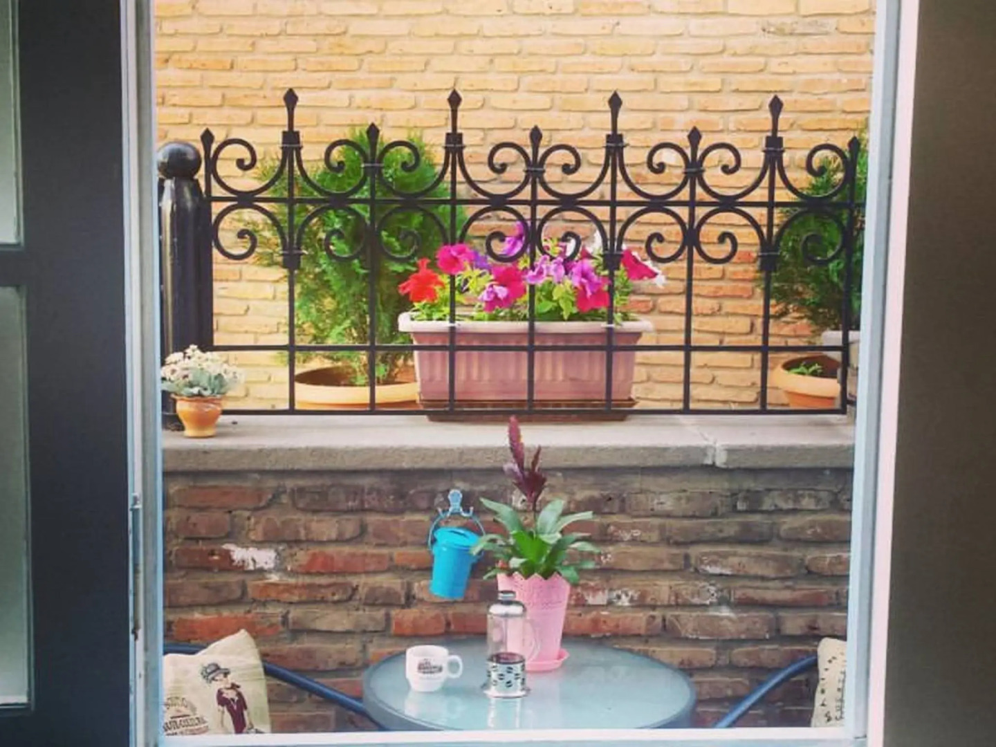 Хостел TbilHome