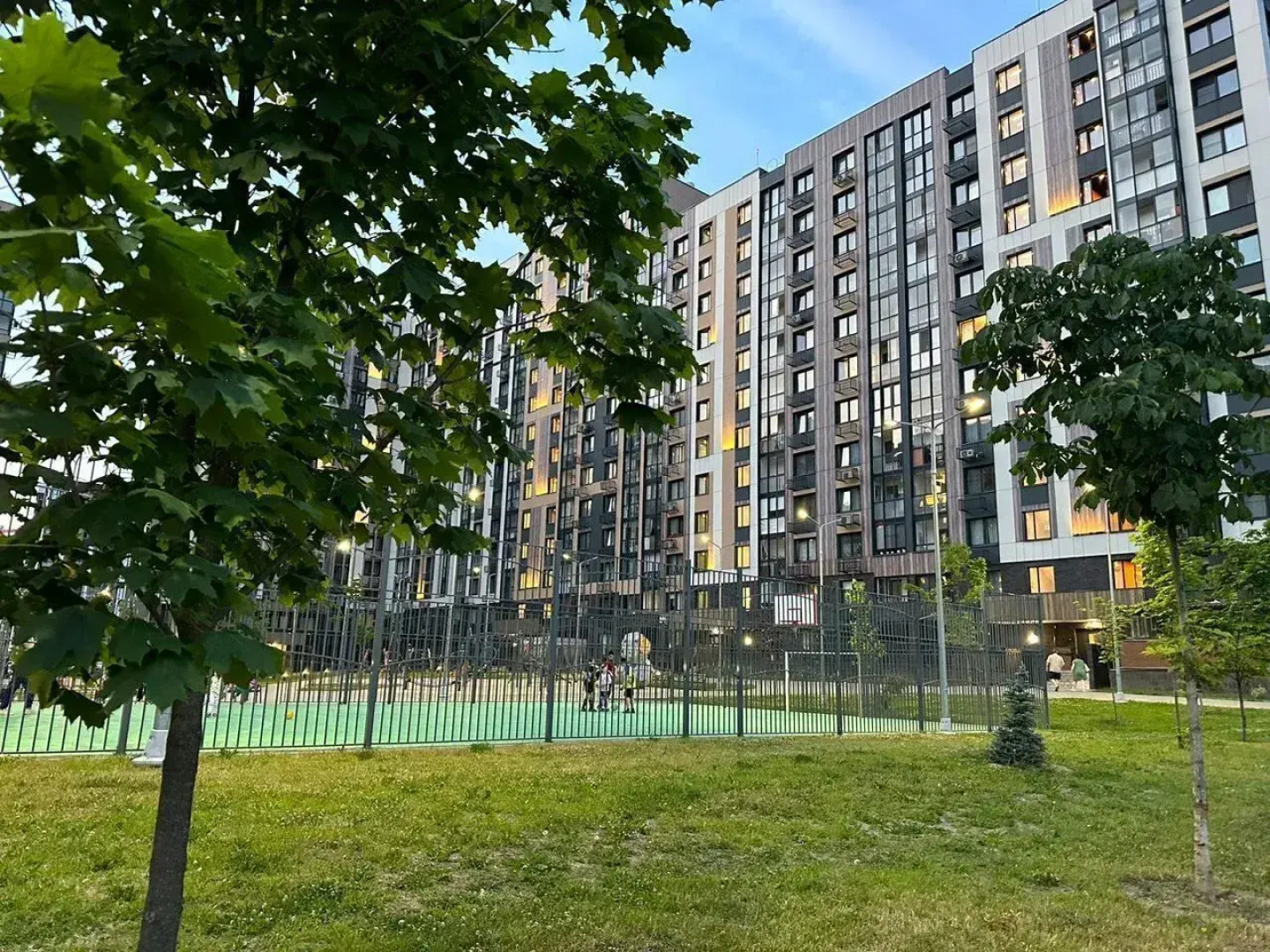 Апартаменты Brown на проспекте Куприна 34к1