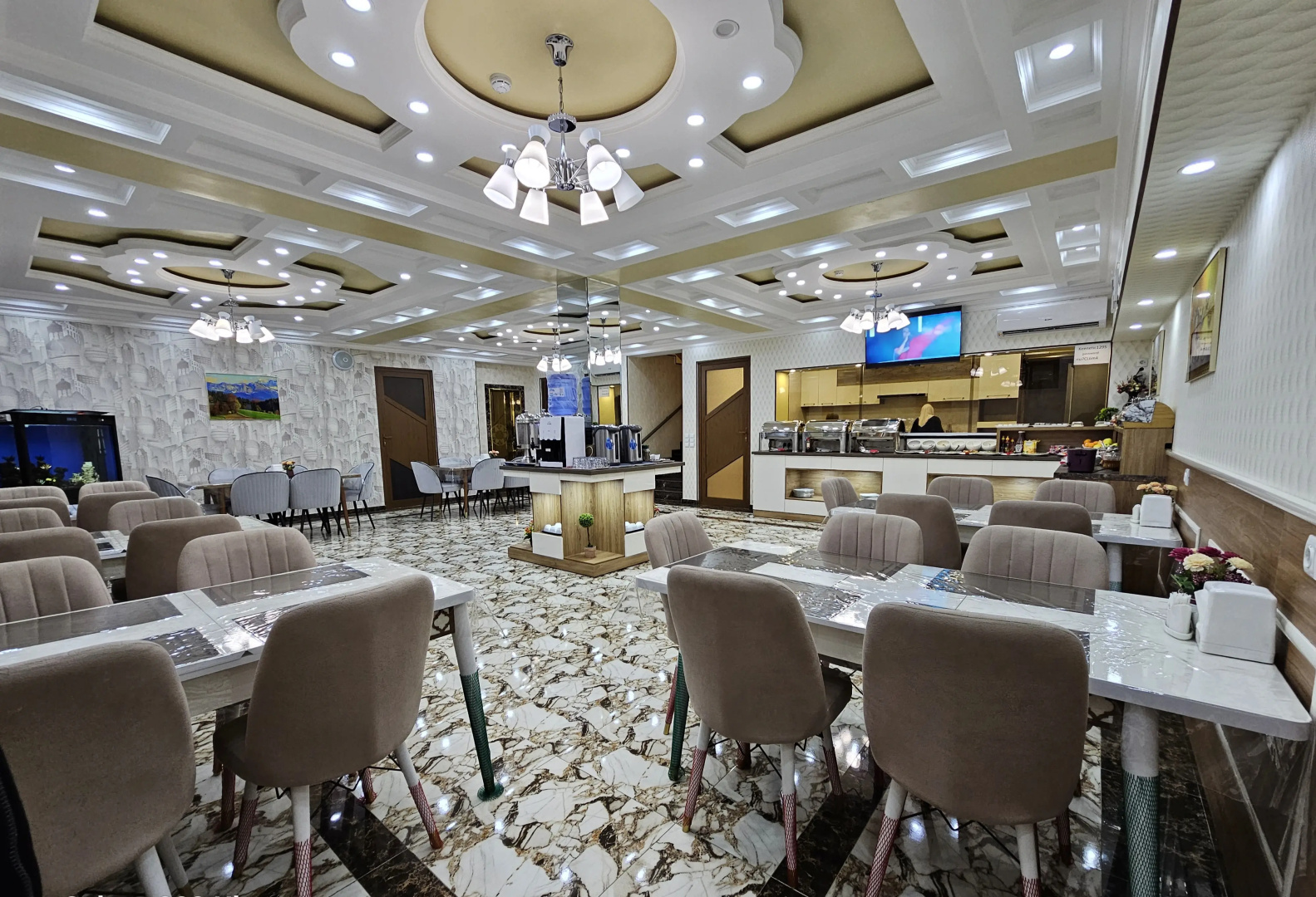 Отель Sharq