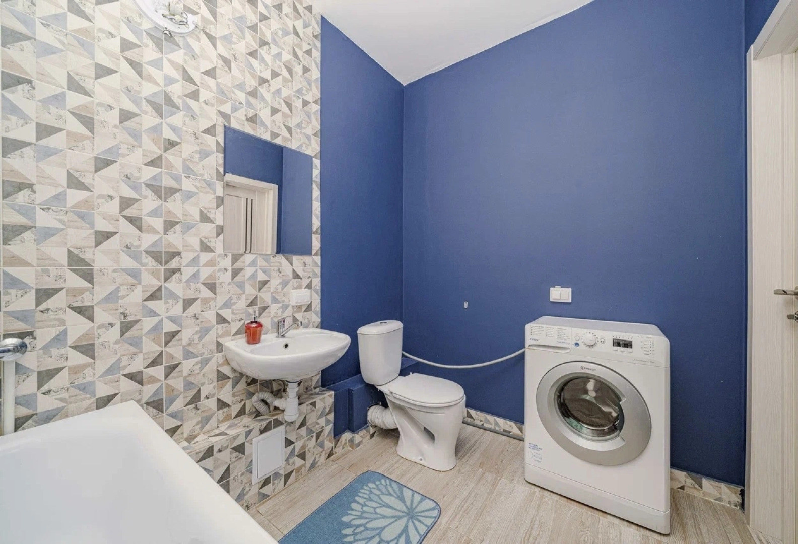 Апартаменты Квартира напротив ЖД Вокзала