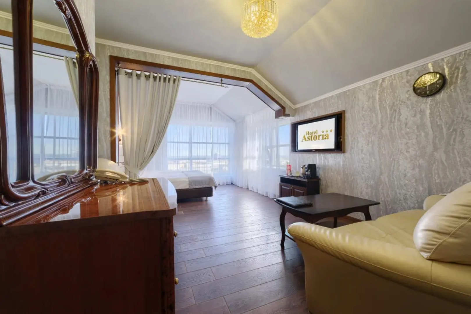 Отель Астория