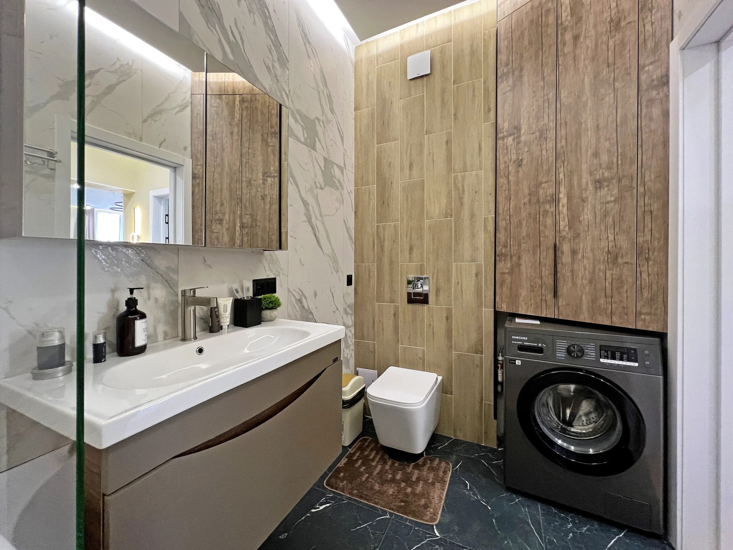 Апартаменты Стильные с видом и дизайнерским ремонтом