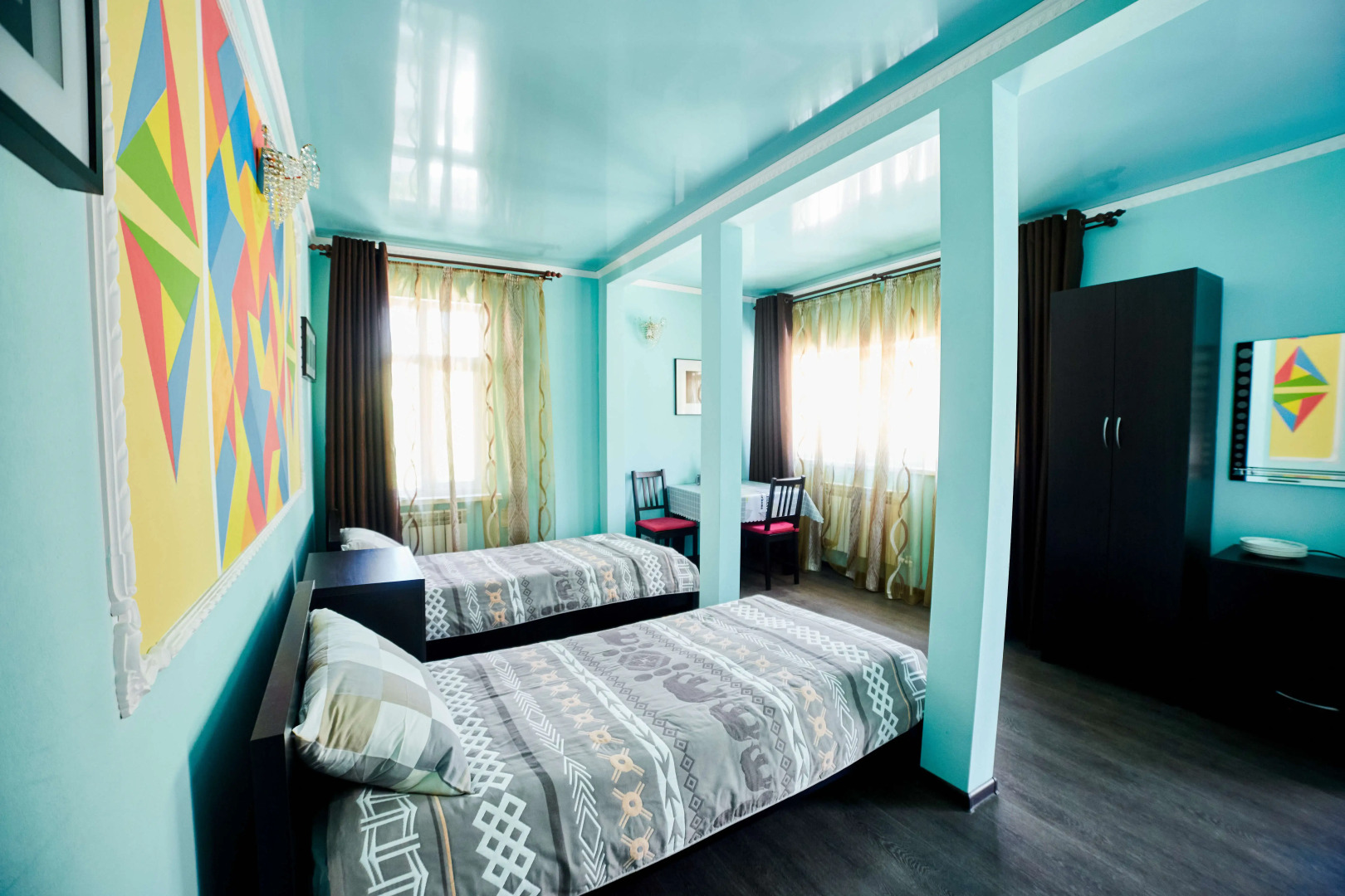 Отель Нарзан Вест