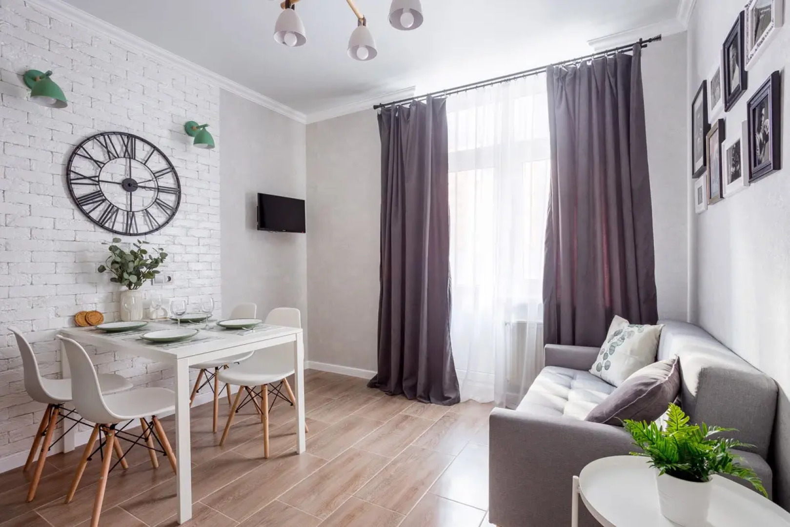 Апартаменты LikeHome Сапфир вблизи парка Галицкого