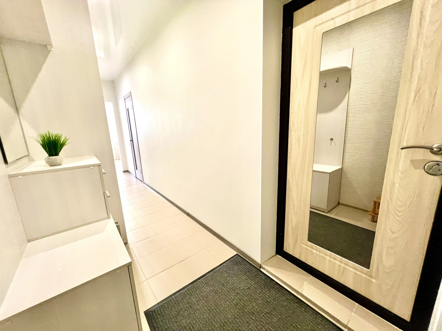 Уютные Апартаменты в ЖК Радужный Люкс (ул. Солнечная 18)