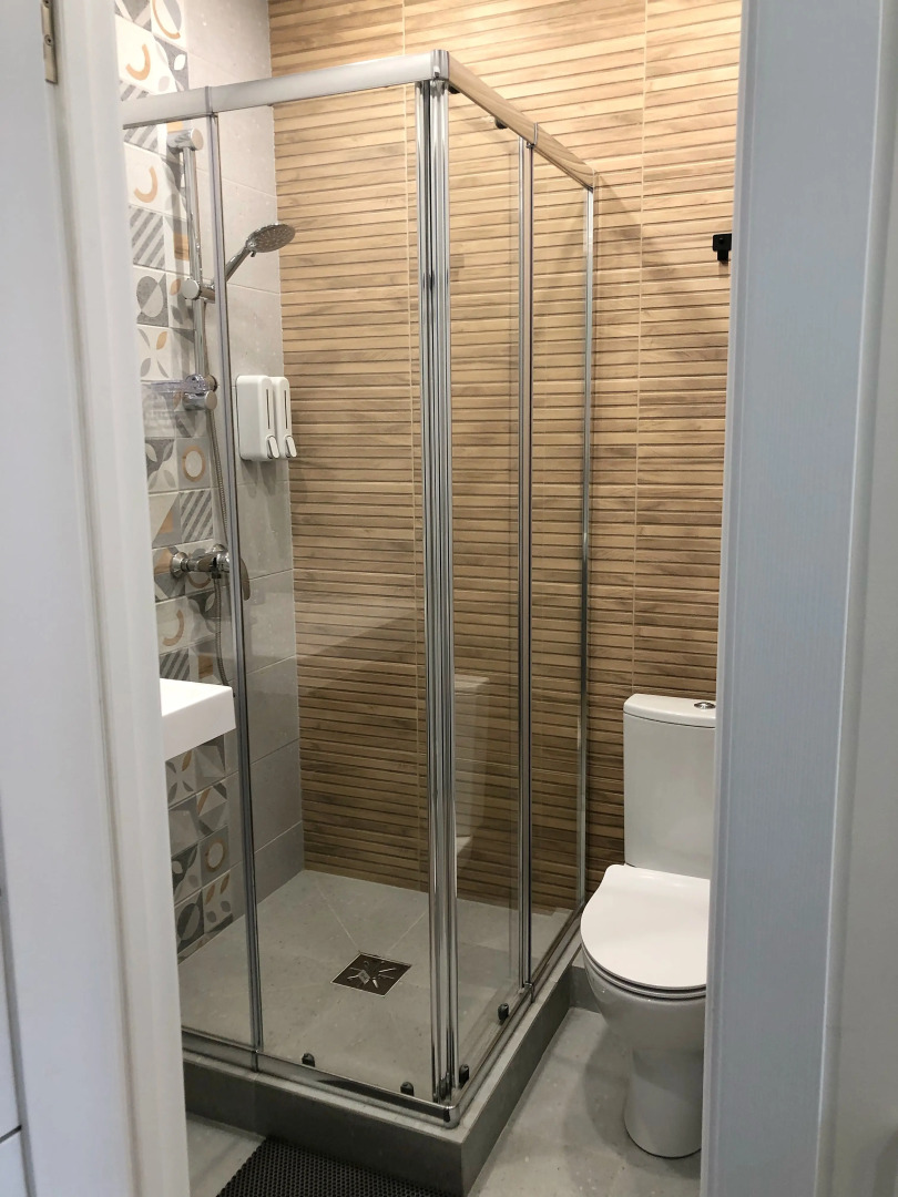 Апартаменты Озеро возле Аэропорта на 2 Гостя