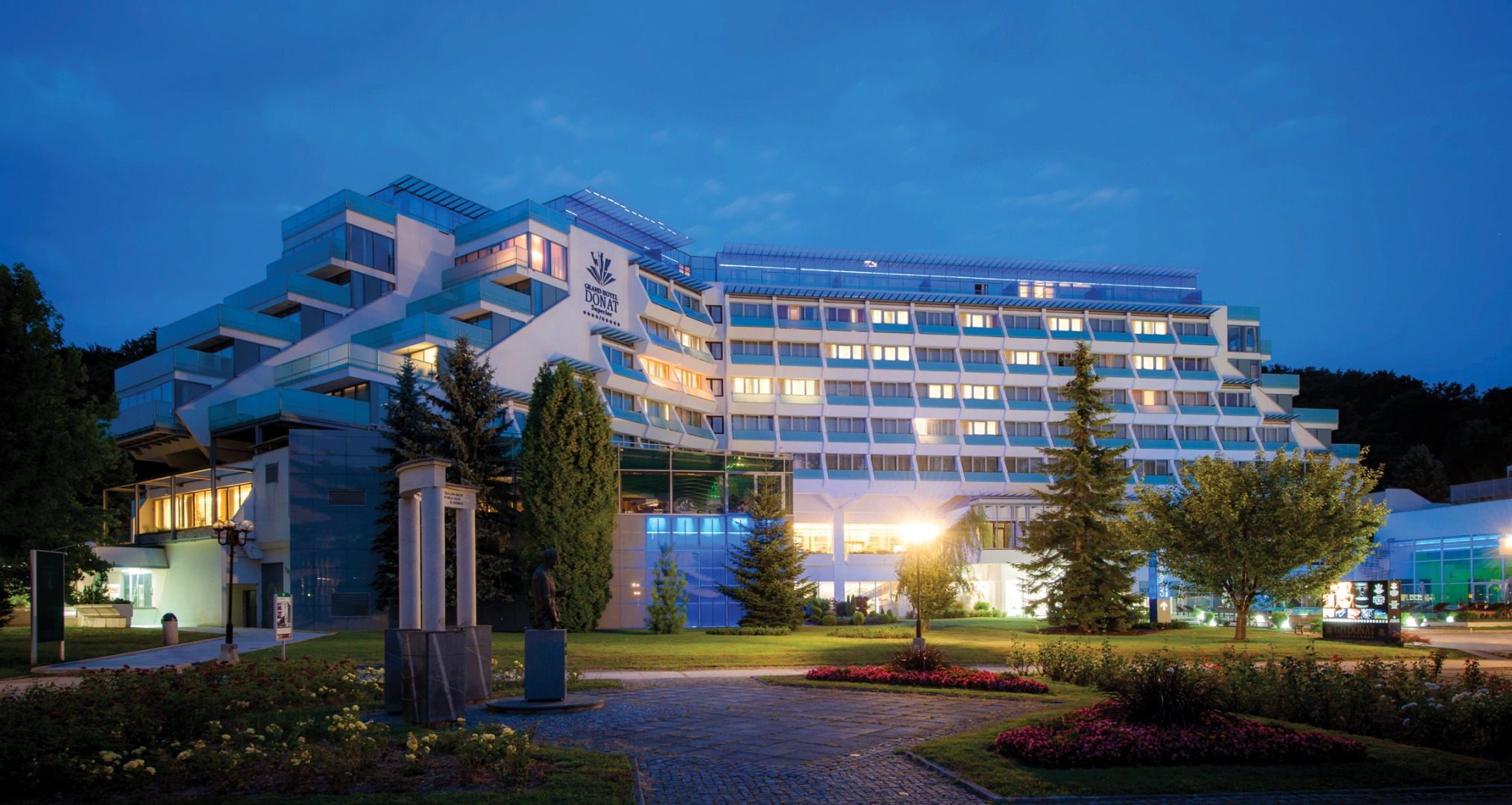 Отель Grand Donat Superior