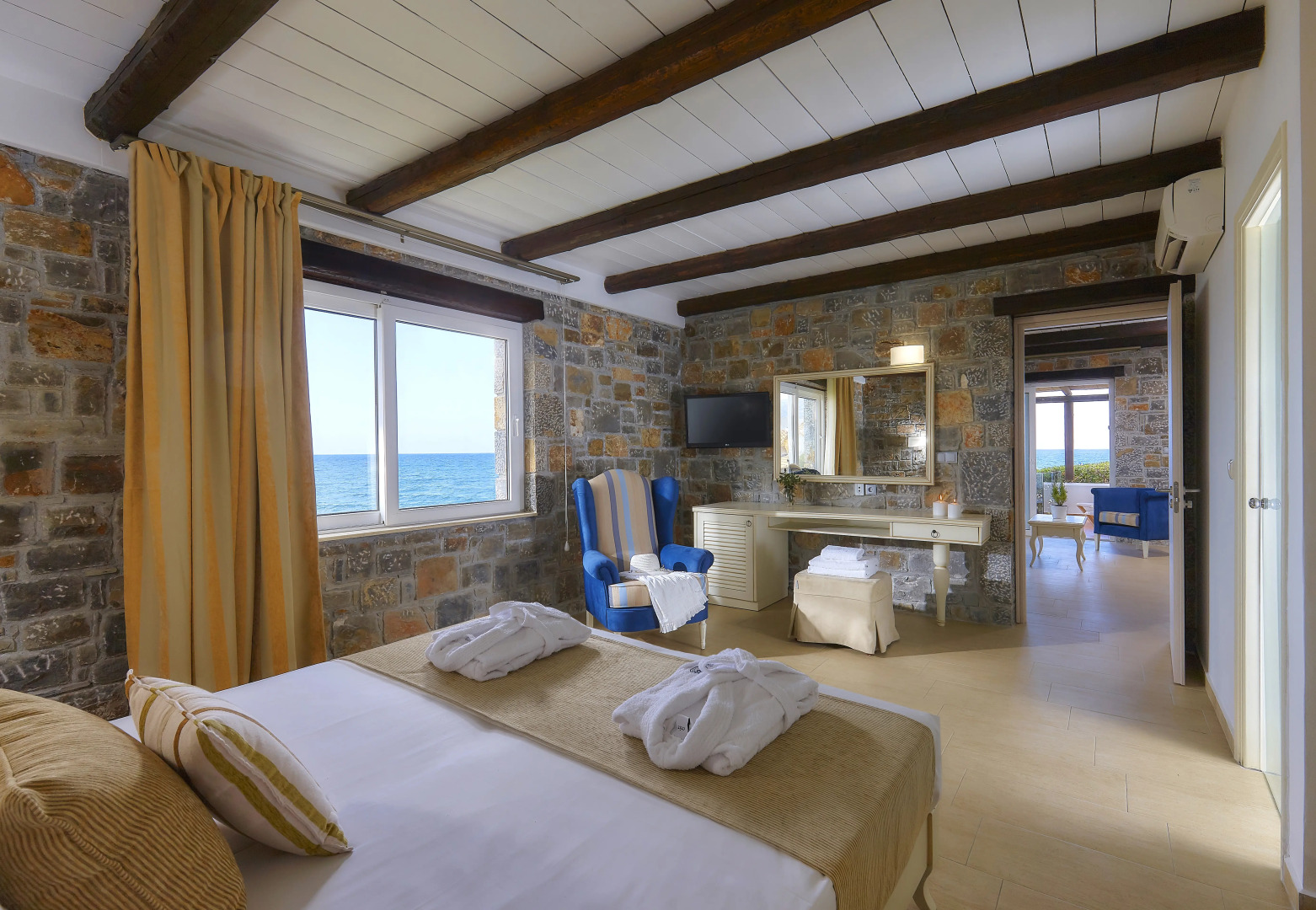 Отель Alexander Beach Hotel & Village Resort