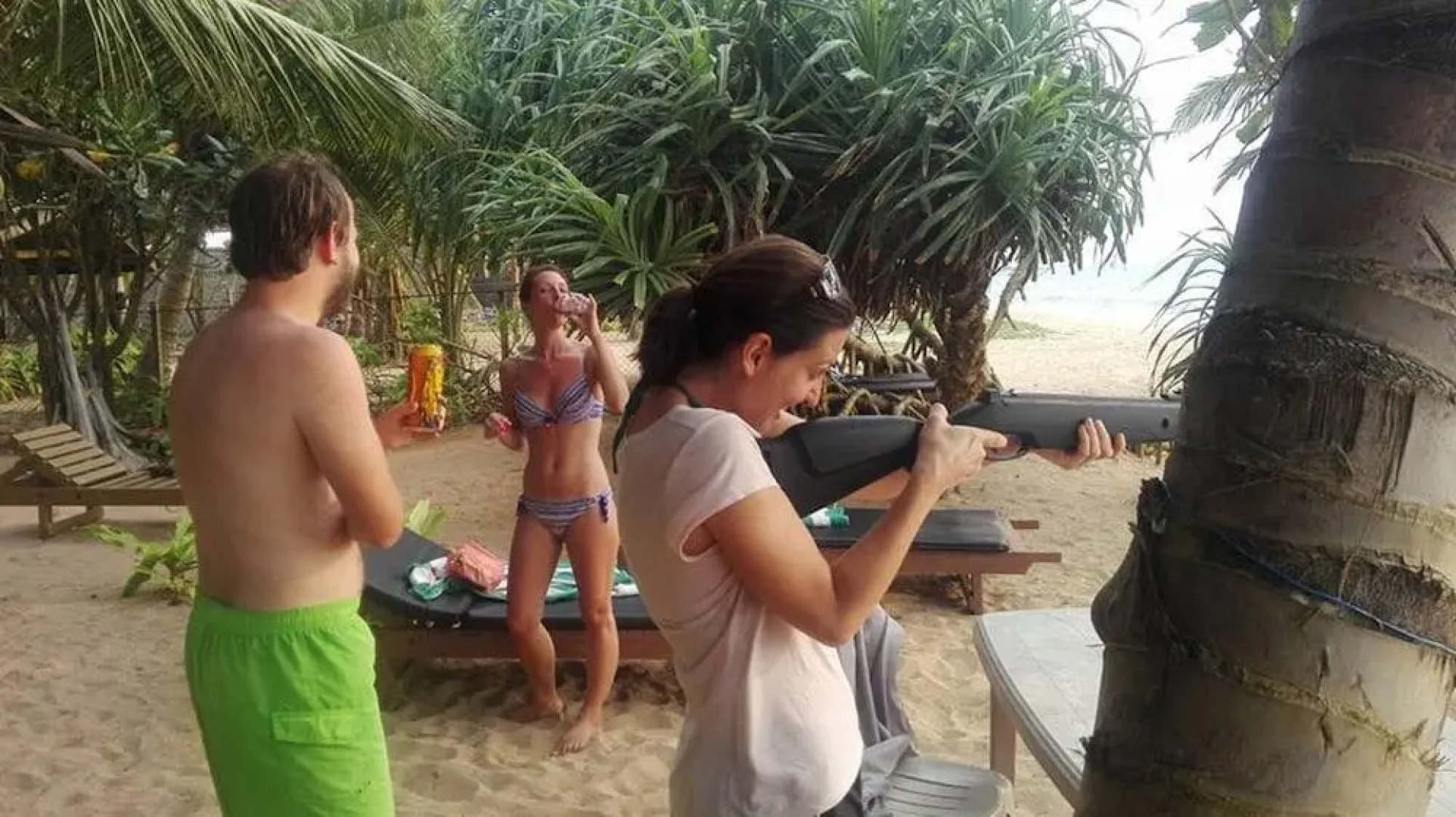 Отель Arcade Beach