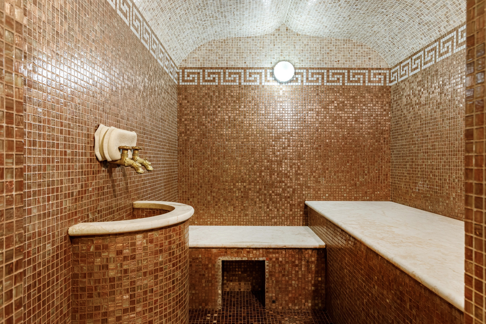 Отель Максима Славия