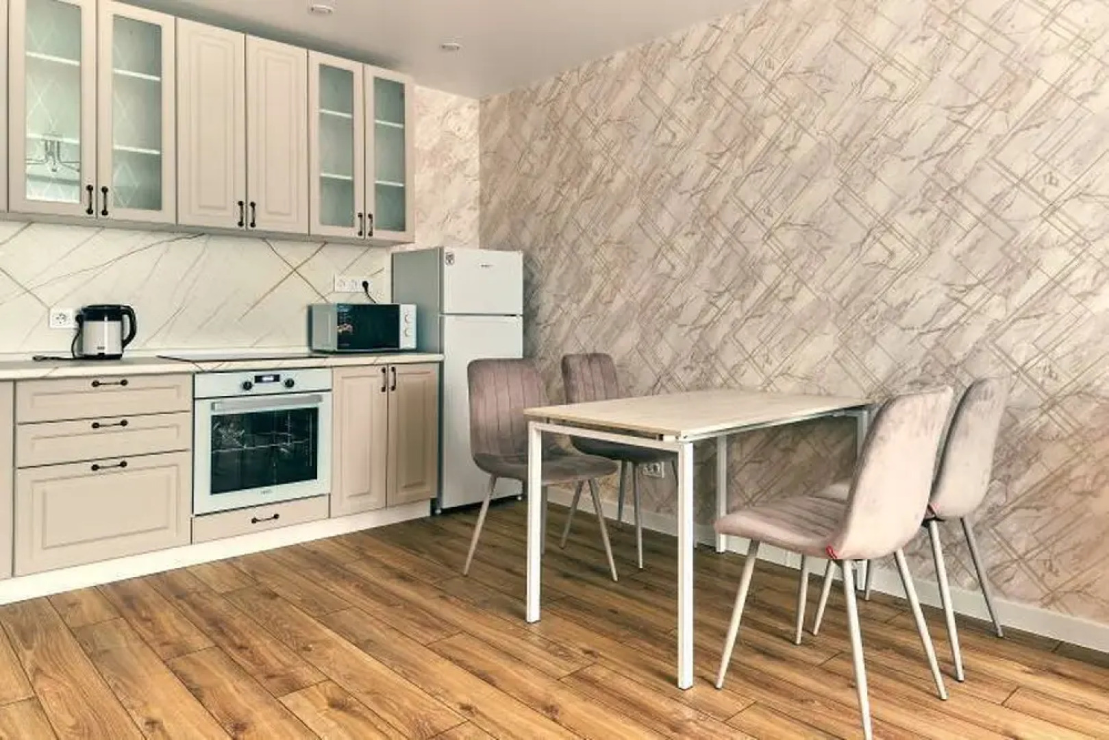 Апартаменты 8 на Симанина 14