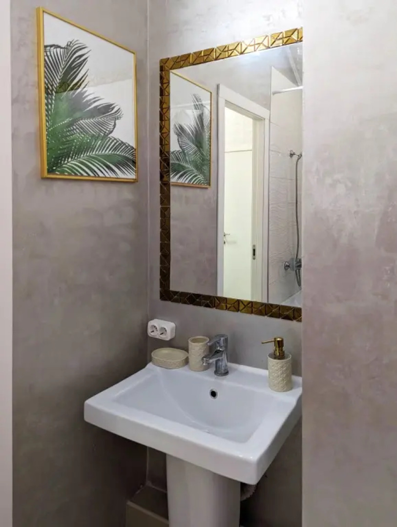 Ekodomik Lobnya (Svetlaya street)